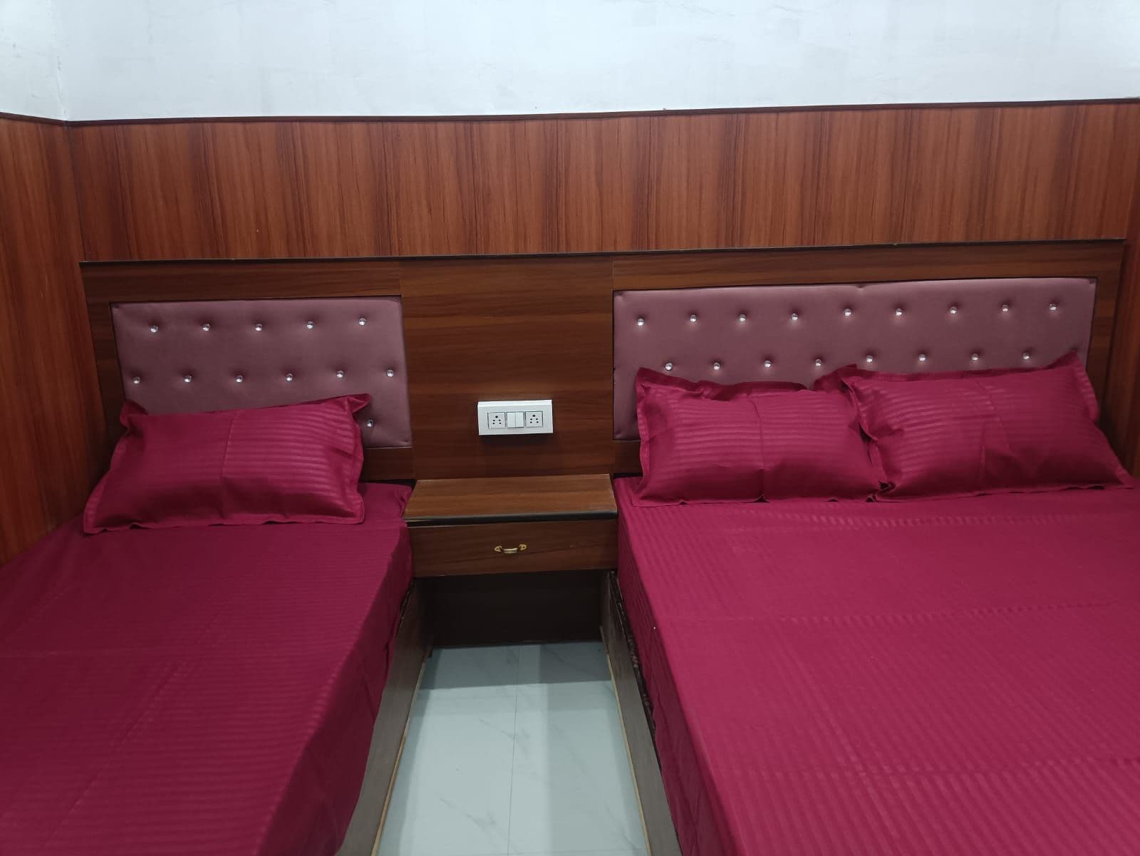 Triple Bed Room