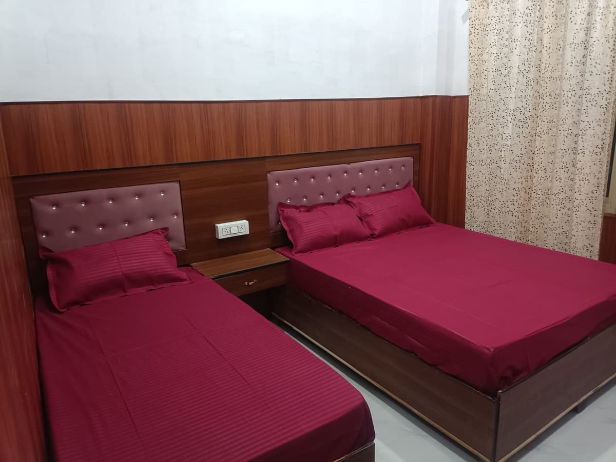 Hotel Kuber Bhagat